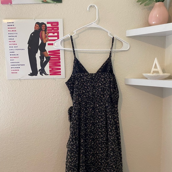 Black Hollister dress - Picture 3 of 5